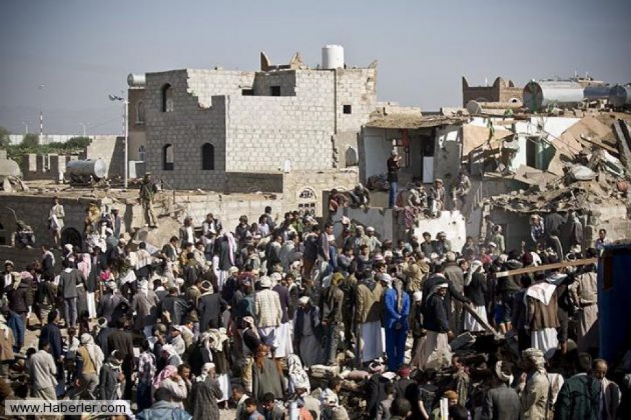 Yemen Saldırısından Objektiflere Takılanlar
