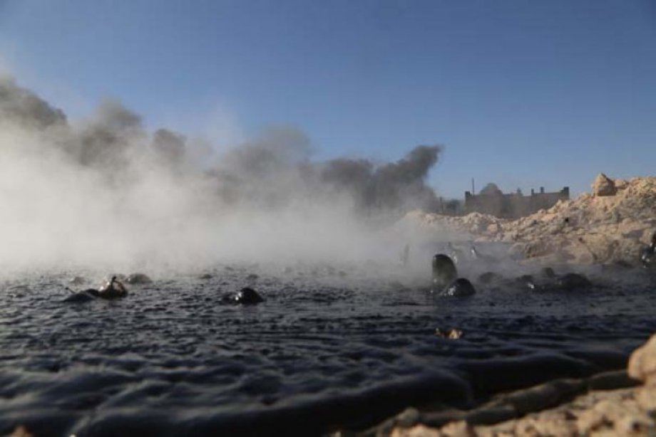 Irak'ın petrolü 4 aydır yanıyor