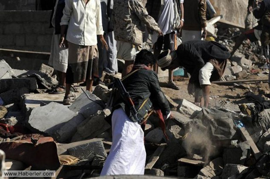 Yemen Saldırısından Objektiflere Takılanlar
