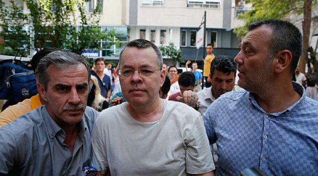 ABD’li papaz Brunson adliye binasında