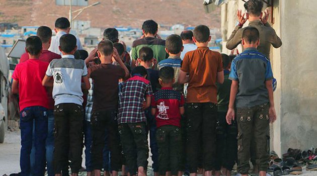 Bombalar Altında Geçen Bir Bayram Daha