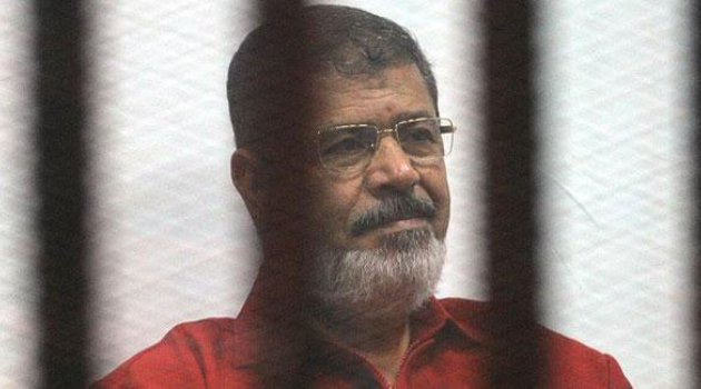 Muhammed Mursi'nin son anları: Yere yığıldıktan sonra 20 dakika müdahale edilmedi