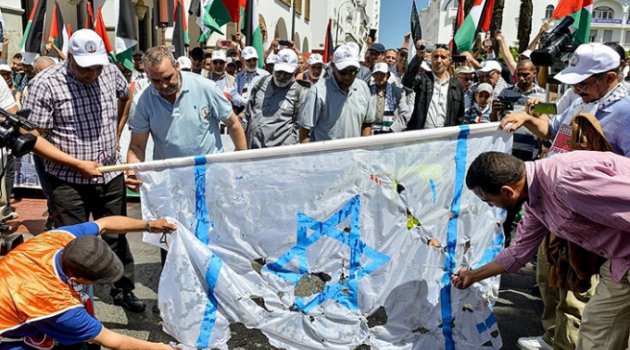 Yüzyılın Anlaşması ve Bahreyn çalıştayına Fas’ta protesto
