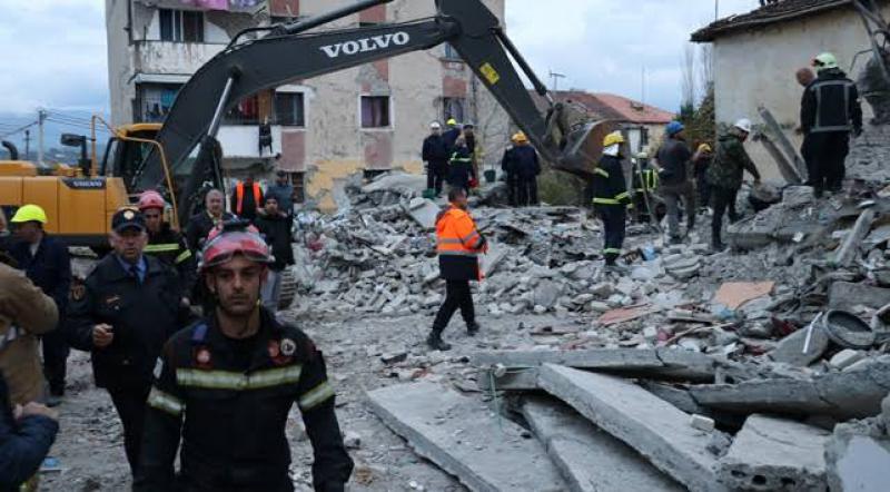 Arnavutluk'taki depremde ölü sayısı yükseldi