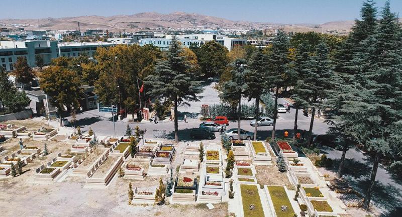 Ankara'da tüm mezarlıklar geçici süreyle ziyarete kapatıldı
