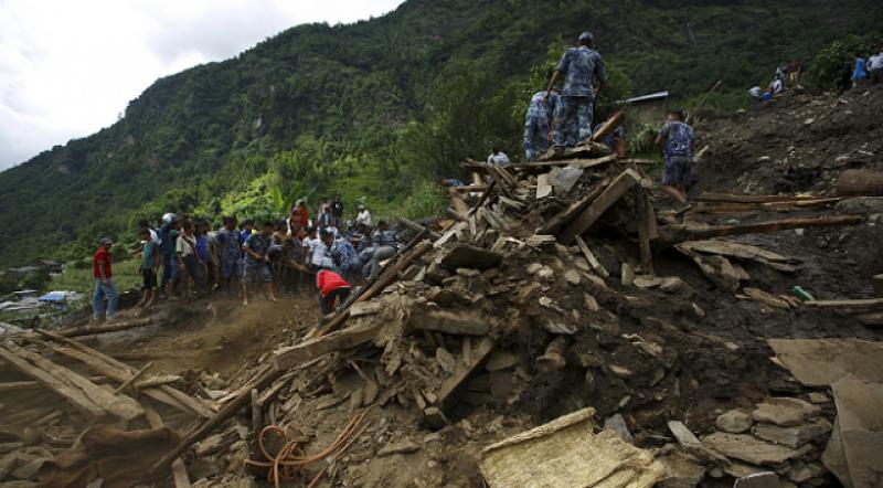 Nepal'de toprak kayması: 10 ölü