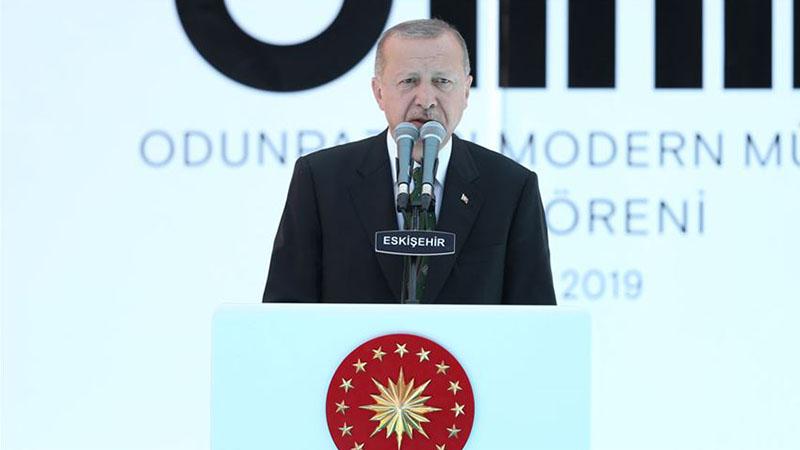 Erdoğan: Eğitim ile kültür ve sanatta geride kaldık