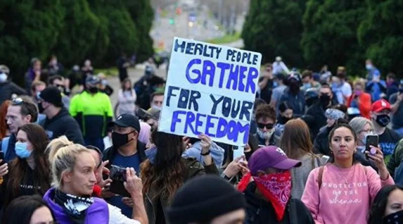 Avustralya'da koronavirüs kısıtlamaları protesto edildi