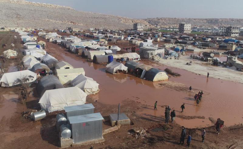 İdlib'deki saldırılardan kaçan 20 bin sivil daha Türkiye sınırı yakınlarına göç etti
