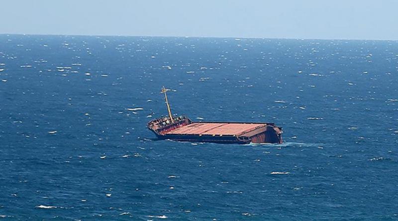 Gemi battı: En az 74 kişi hayatını kaybetti