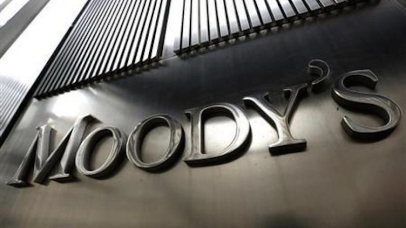 Moody’s 13 Türk bankasının notunu indirdi, görünüm ‘negatif’