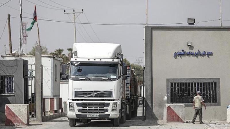 İşgalci İsrail, Gazze'nin tek ticaret kapısını da kapatıyor