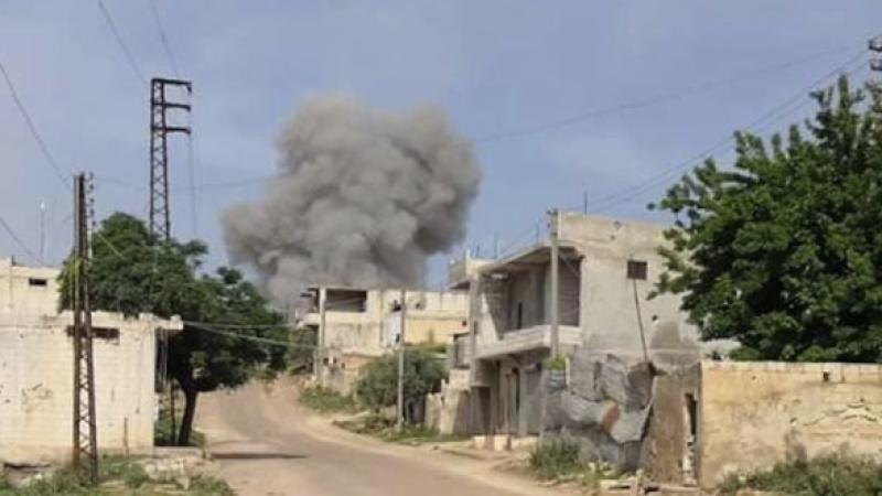 Esad ve Rus uçakları yine İdlib’i hedef aldı : 4 ölü