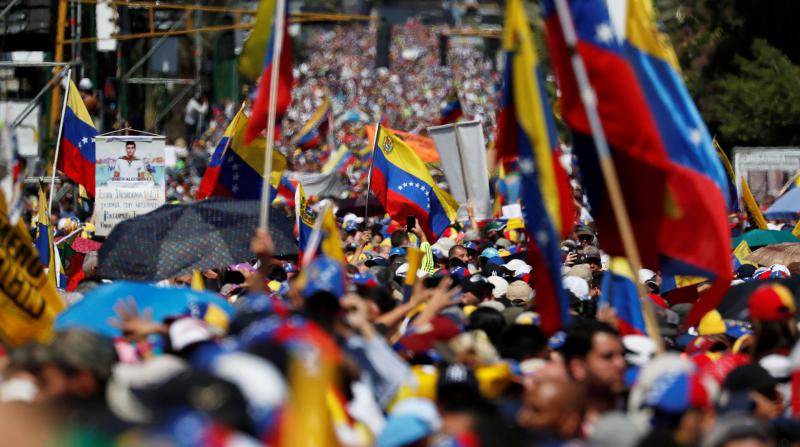 Venezuela'da Halk Yeniden Sokaklarda