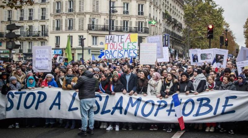 Fransa'da Büyük Yürüyüş! İslam'a Nefrete Karşı On Binler Ayakta