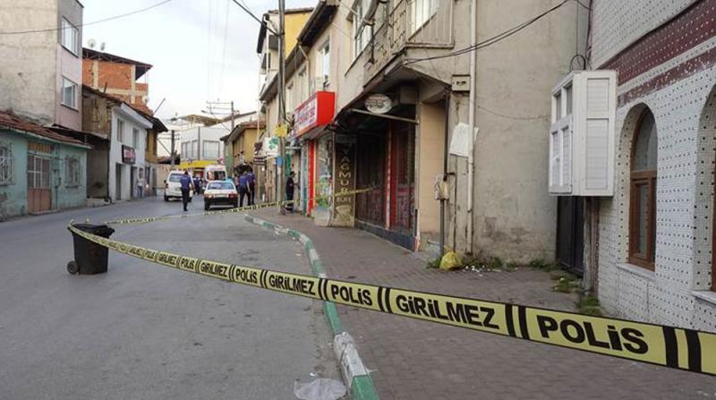 Bursa'da Silahlı Kavga! Yoldan Geçen Adam Hayatını Kaybetti