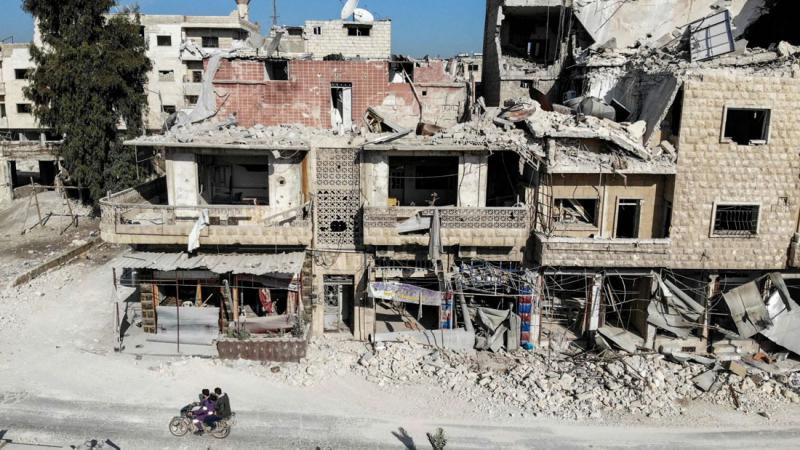İdlib'de Son 24 Saatte 5 bin 800 Sivil Yerinden Edildi