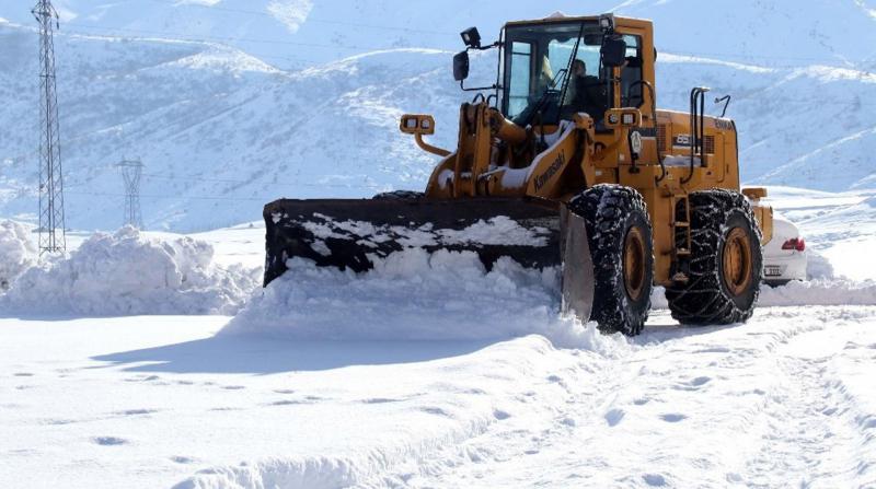 Bitlis’te 50 köy yolu kar sebebiyle ulaşıma kapandı