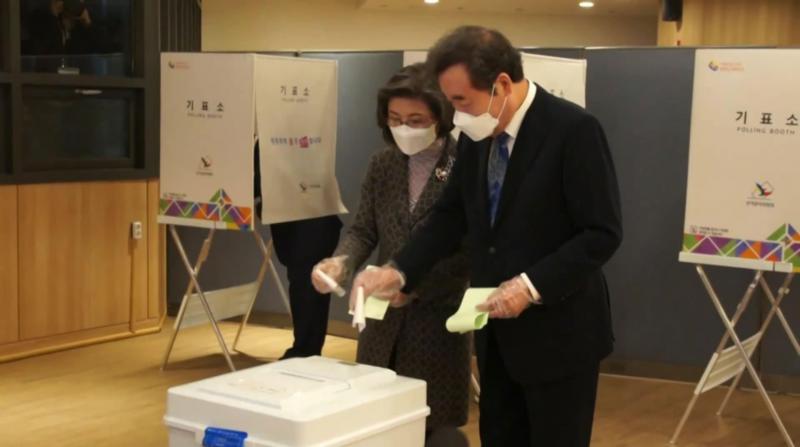 Salgına Rağmen Yapılan Güney Kore Genel Seçimi Sonuçlandı