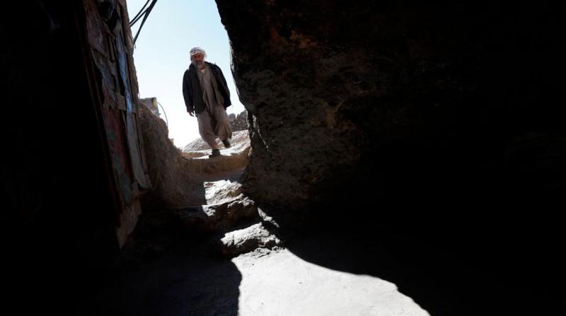 İşgal Yönetiminin Evlerini Yıktığı Filistinliler Mağarada Barınmaya Çalışıyor
