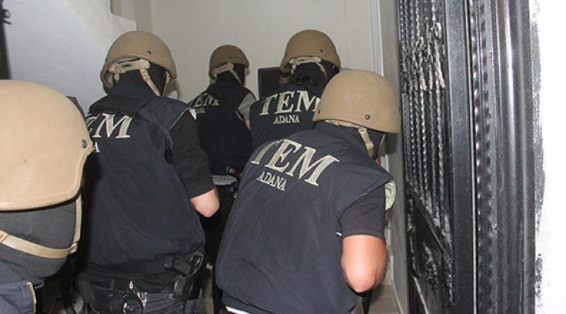 Adana’da şafak operasyonu: 10 gözaltı