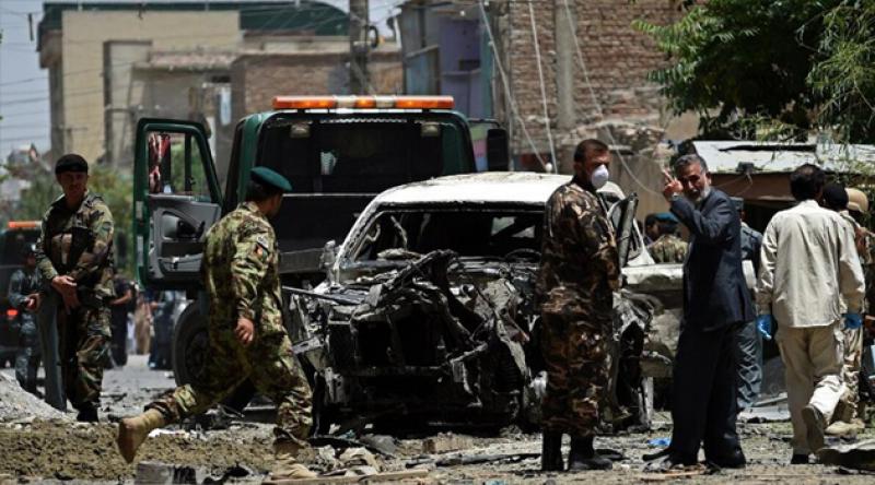 Afganistan'da bombalı saldırıda 8 sivil öldü