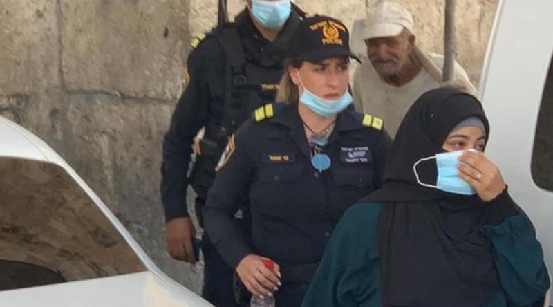 Mescid-i Aksa'da 5'i kadın 6 Filistinli gözaltına alındı