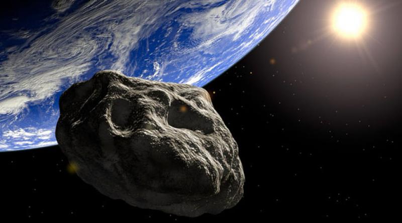 Futbol sahası büyüklüğündeki asteroit, Dünya’yı teğet geçti