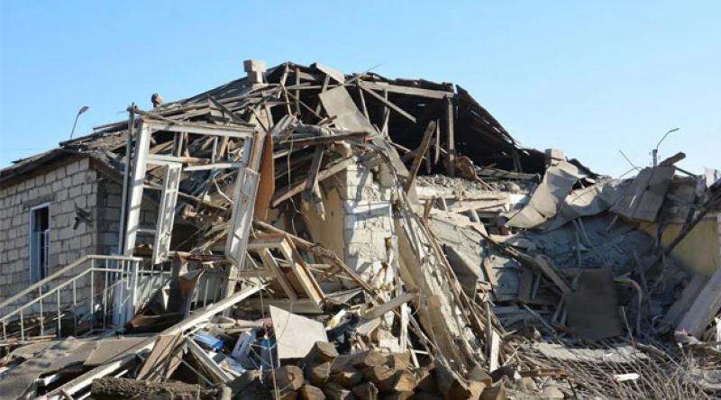 Ermenistan Şehir merkezlerini bombaladı: 61 kişi yaşamını yitirdi