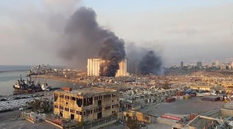 Beyrut'ta korkunç patlama: Ölü sayısı 100'ü aştı