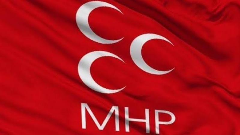 MHP'li Semih Yalçın: Bütün sosyal medya hesaplarımızı askıya alıyoruz