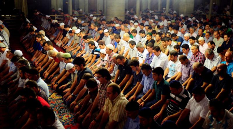 Irak'ın Süleymaniye vilayetinde koronavirüs nedeniyle cemaatle namaz kılınmayacak