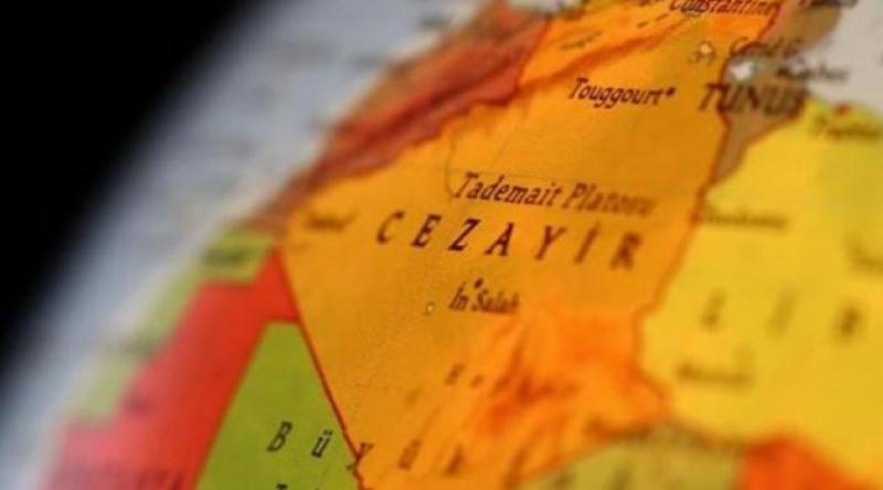 Cezayir, koronavirüs tedbirleri kapsamında durdurulan ticari faaliyetleri yeniden başlattı