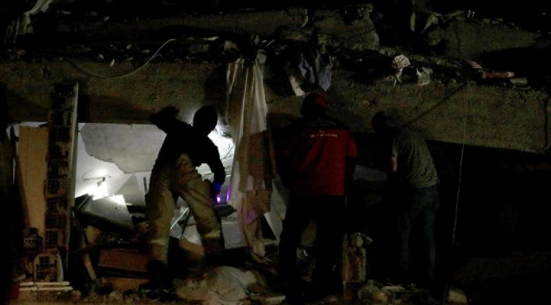 İzmir'deki depremden acı haber: 17 ölü, 709 yaralı