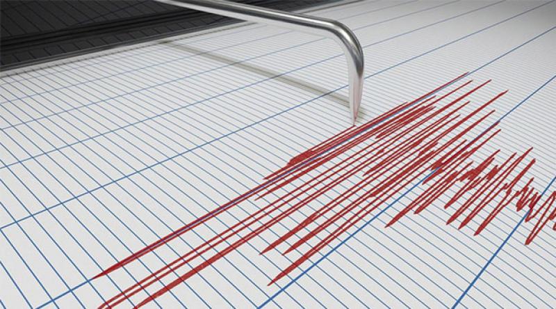 İran'da 5,2 büyüklüğünde deprem oldu