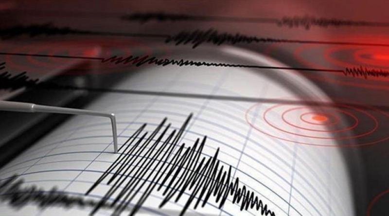 Türkiye-İran sınırında peş peşe 2 deprem