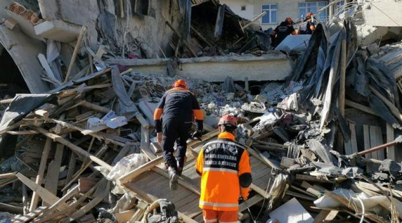 Elazığ depreminde hayatını kaybedenlerin sayısı 36'ya yükseldi