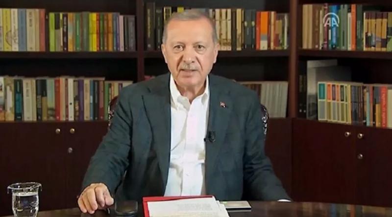 Erdoğan: Gençlerimizden geleceklerini özel sektörde aramalarını istiyorum