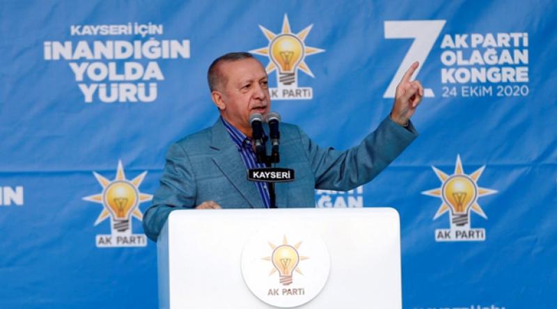 Erdoğan: Macron'un zihinsel noktada bir tedaviye ihtiyacı var