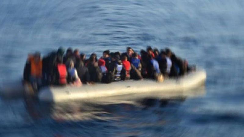 Göçmenleri taşıyan bot battı: 8 ölü