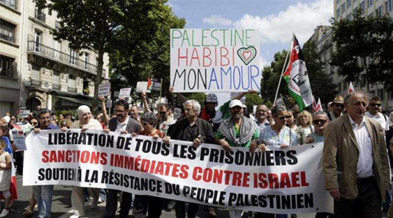Paris'te İsrail'in ilhak planı protesto edildi