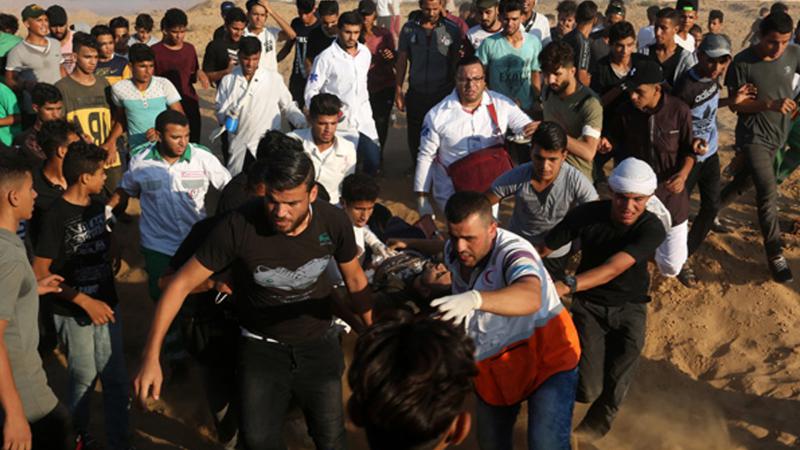 Katil İsrail askerleri Filistinlilere ateş açtı: 1 şehit, 55 yaralı