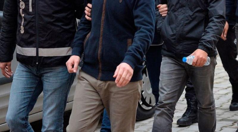 İzmir merkezli operasyonda 23 gözaltı