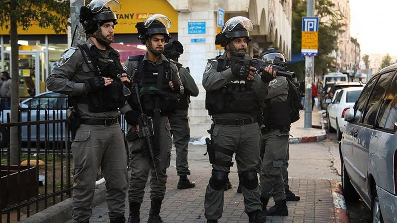 İşgal güçleri, 23 Filistinliyi gözaltına aldı