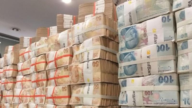 Hazine 5,1 milyar lira borçlandı