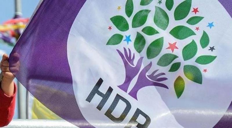 Yerlerine kayyım atanan HDP'li üç belediye başkanı tutuklandı