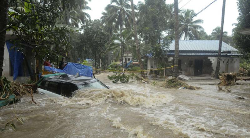 Hindistan'da şiddetli yağışlar sebebiyle 20 kişi hayatını kaybetti