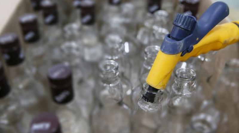 Bir haftada 52 kişi sahte içkiden hayatını kaybetti