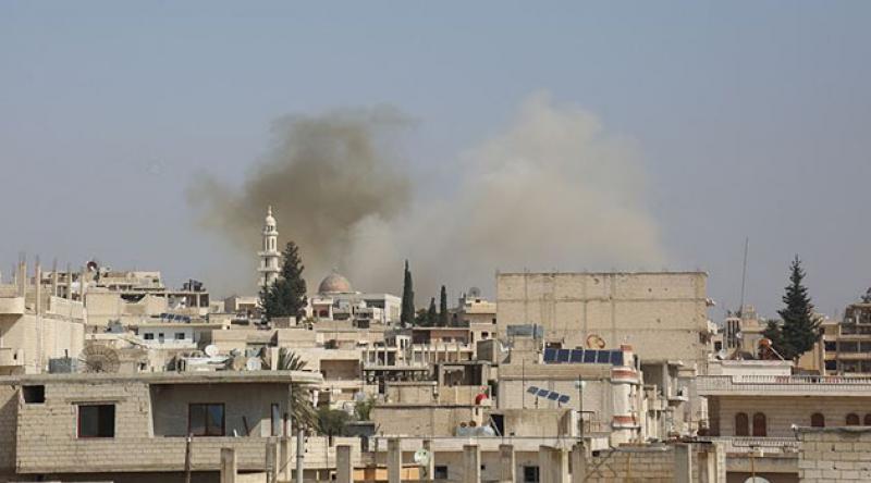 İdlib'de Esad rejimi sivillere saldırdı