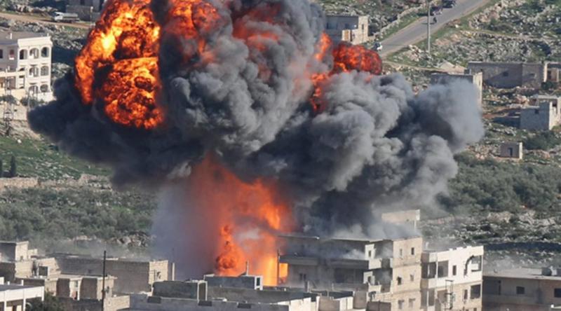 Rus savaş uçakları İdlib'i bombaladı: Çok sayıda sivil hayatını kaybetti